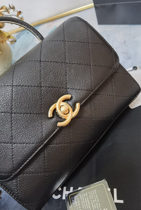 Chanel Luxury Handbag Style 635