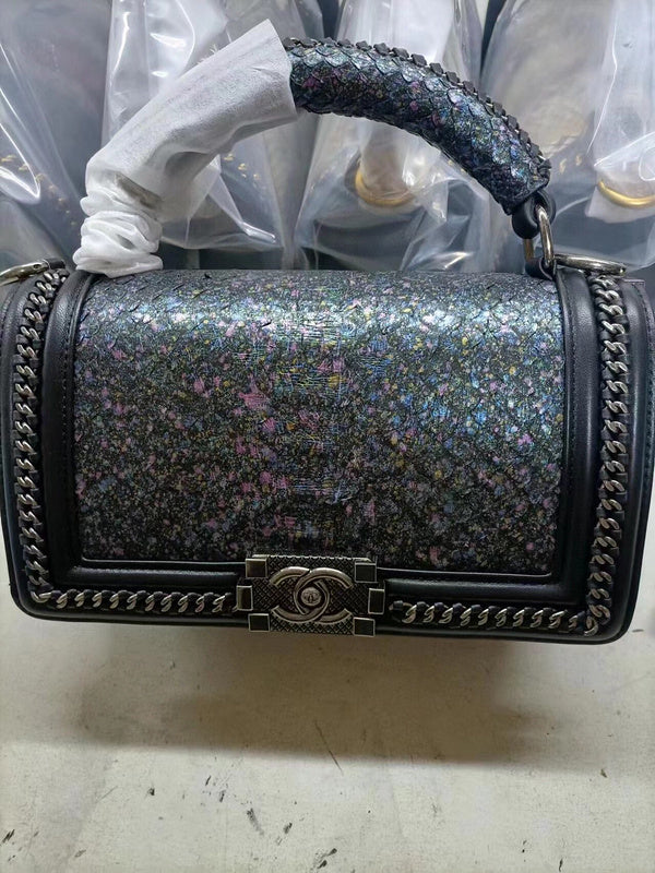 Chanel Luxury Handbag Style 258