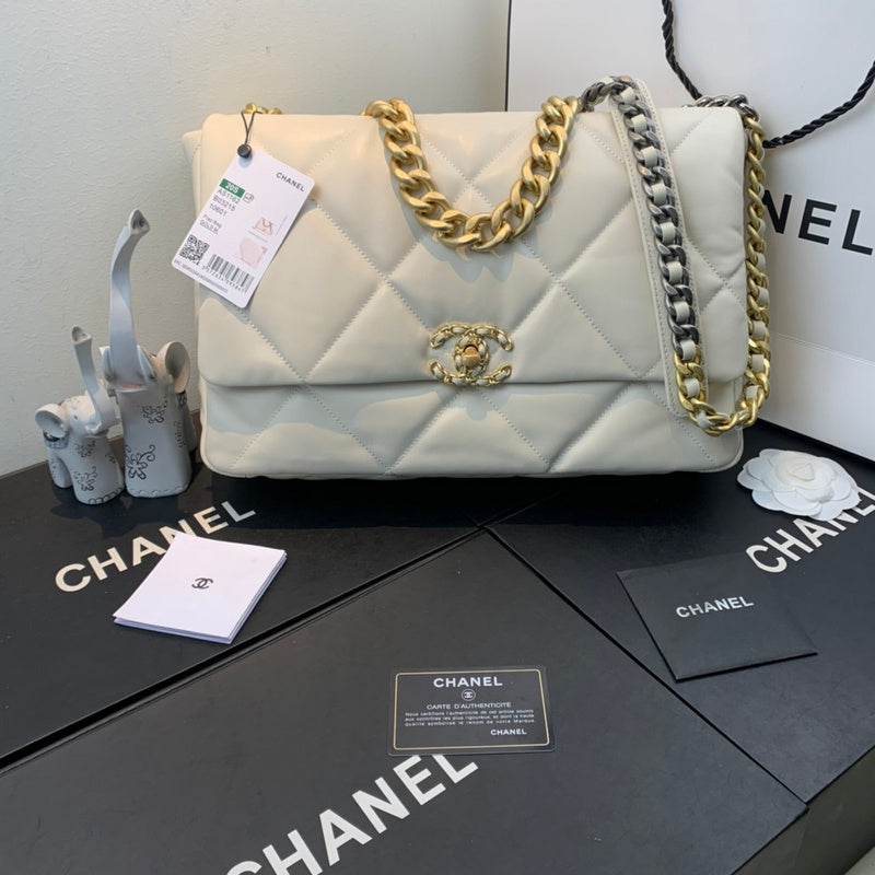 Chanel Luxury Handbag Style 582