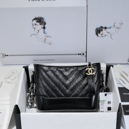 Chanel Luxury Handbag Style 470
