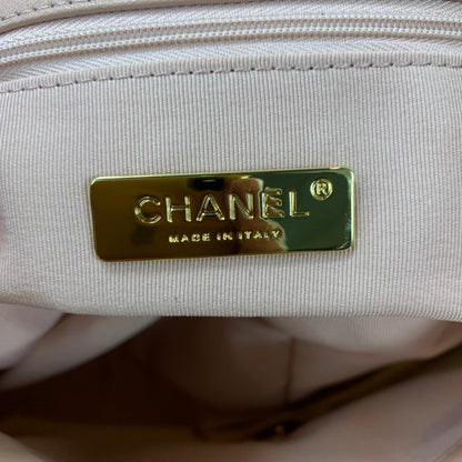 Chanel Luxury Handbag Style 576