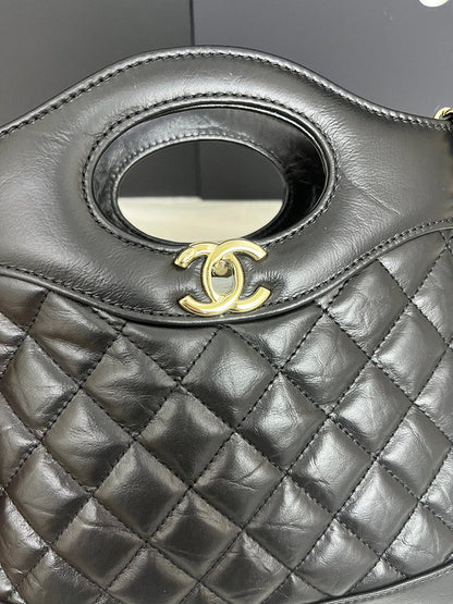Chanel Luxury Handbag Style 330
