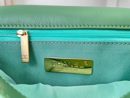 Chanel Luxury Handbag Style 609
