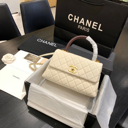 Chanel Luxury Handbag Style 534