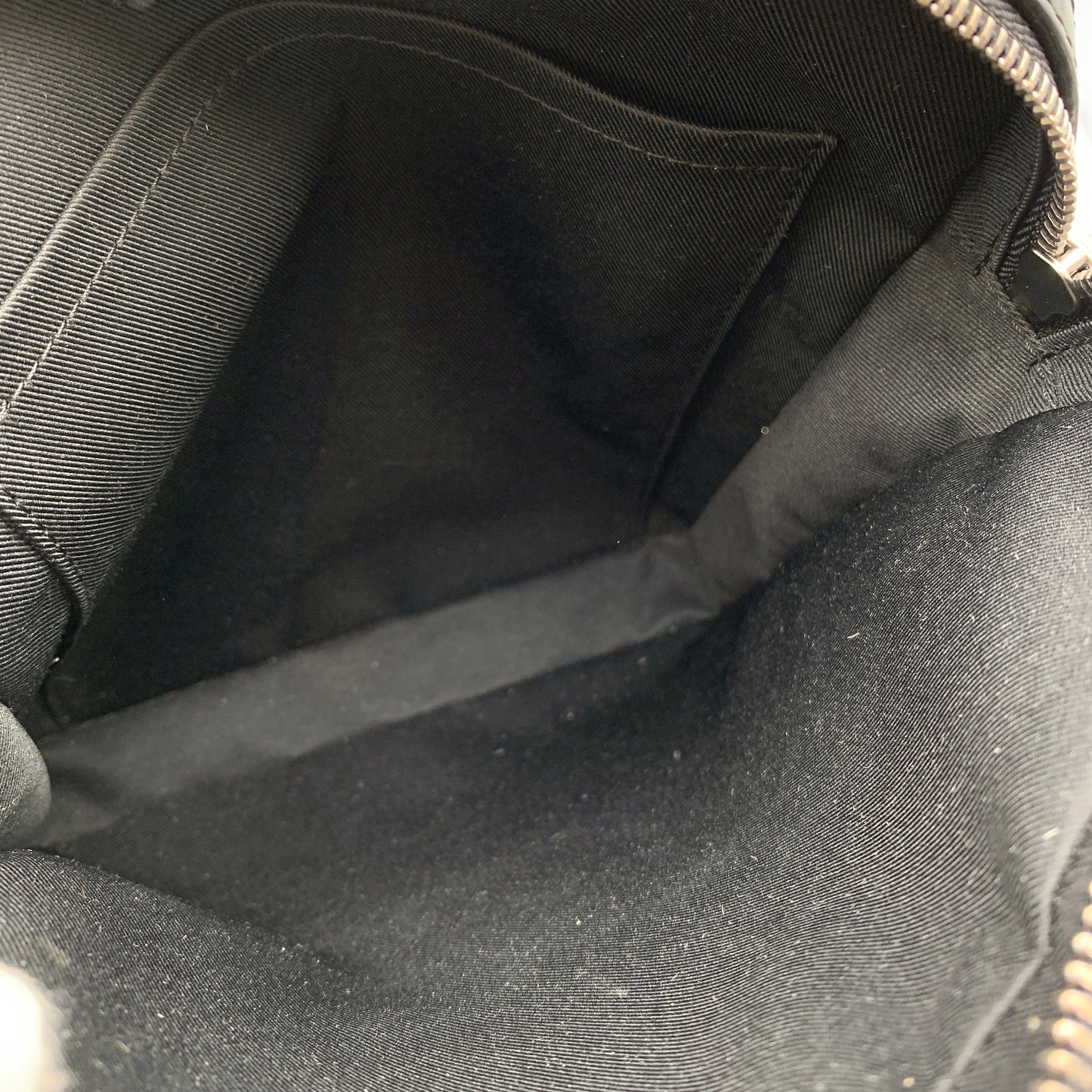 Louis Vuitton Crossbody Bag District