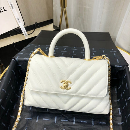 Chanel Luxury Handbag Style 528