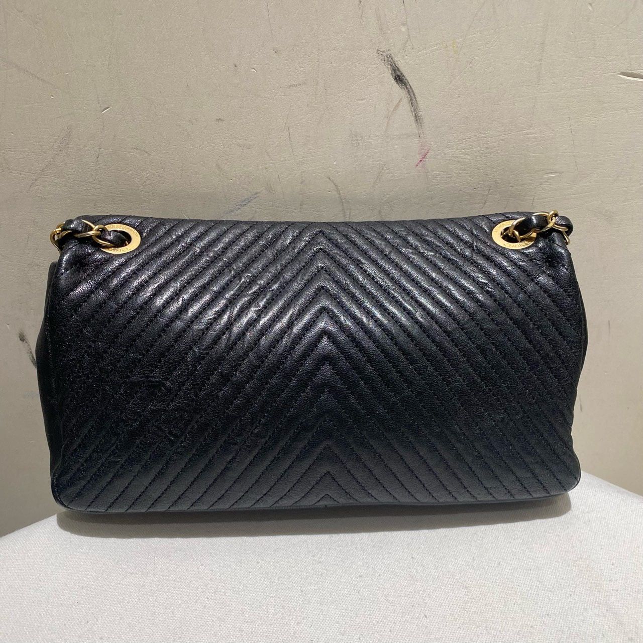 Chanel Black Classic Flap  crossbody bagin Leather IMG_6298
