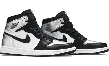 Air Jordan 1 Retro High OG 'Silver Toe'
