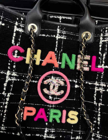 Chanel 22Aw Black And White Plaid With Colorful Letters Woolen Beach Bag