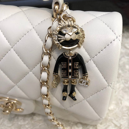 Chanel Luxury Handbag Style 558