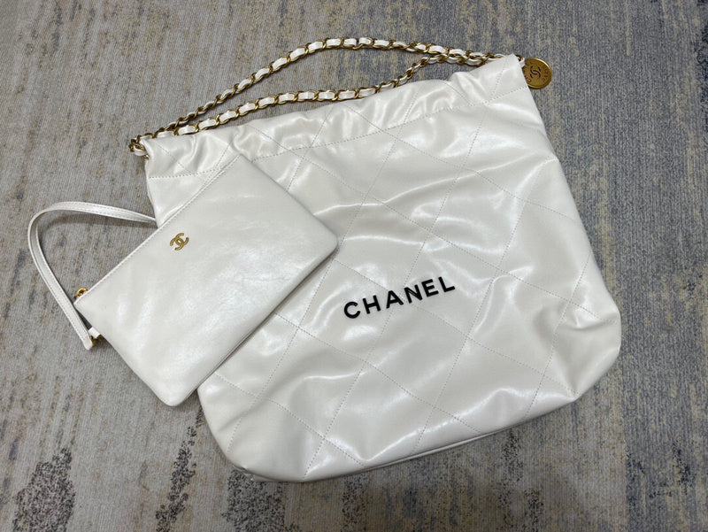 Chanel Luxury Handbag Style 309