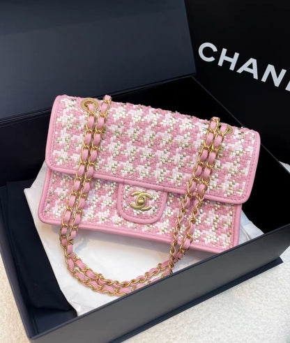 Chanel Luxury Leather Pink Handbag Pink