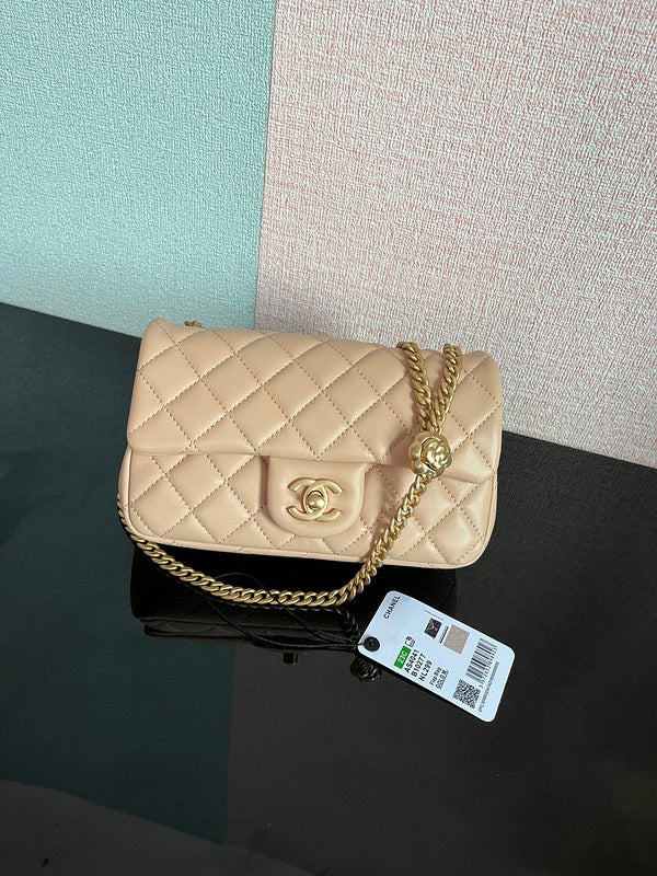 Chanel Luxury Handbag Style 63
