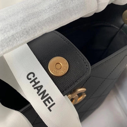 Chanel Luxury Handbag Style 644