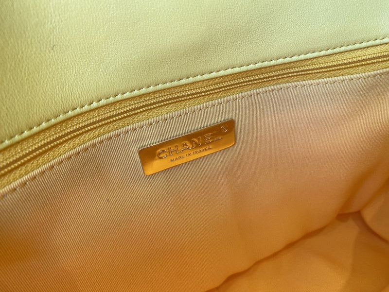 Chanel Luxury Handbag Style 505