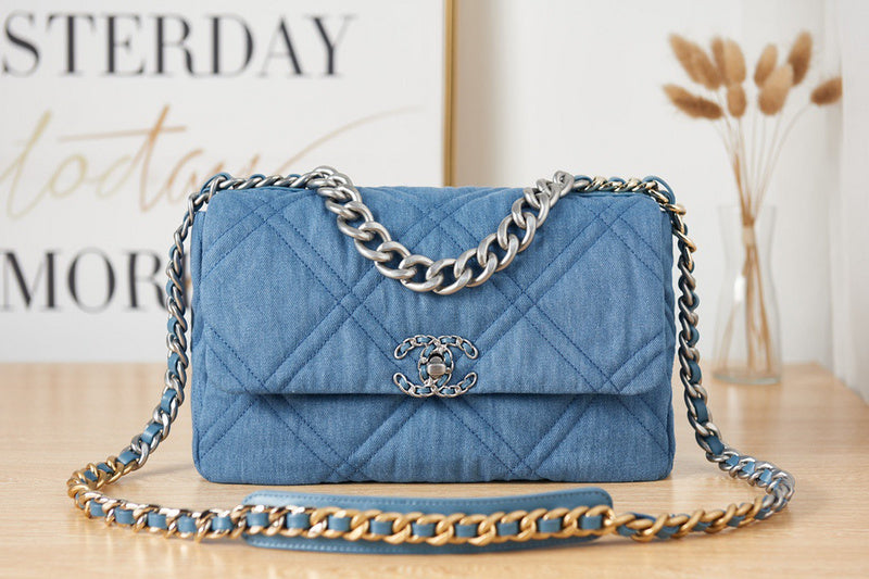 Chanel Luxury Handbag Style 459
