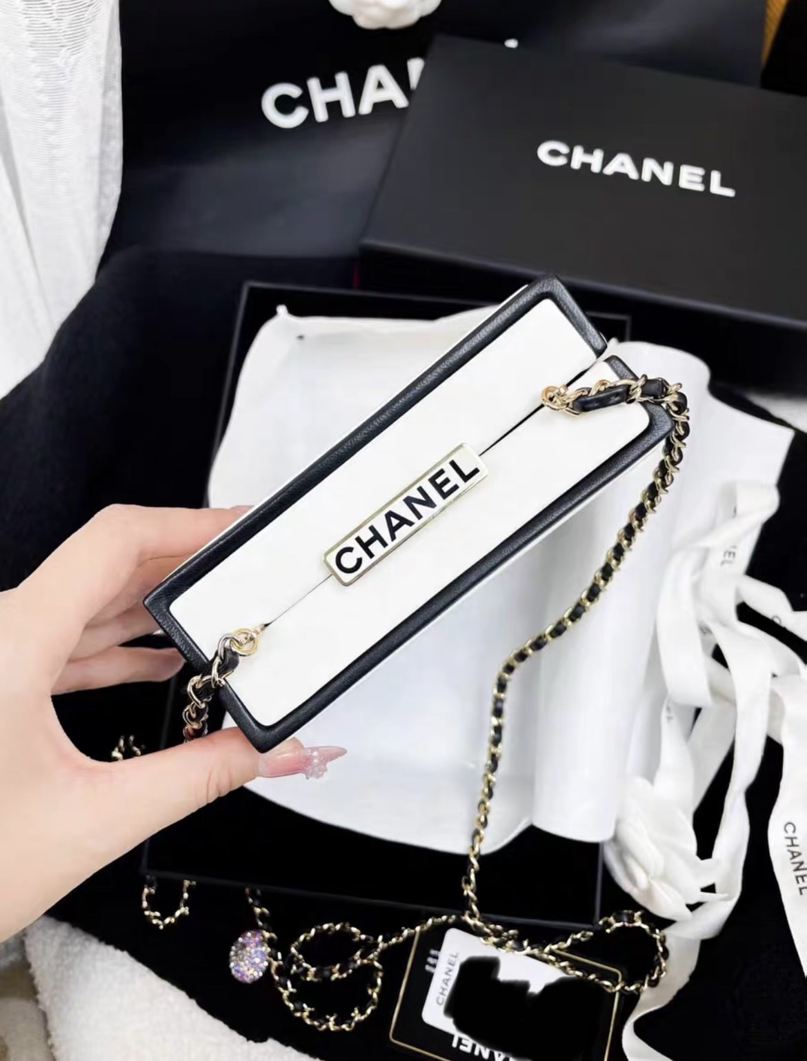 Chanel Luxury Leather Black Clutch