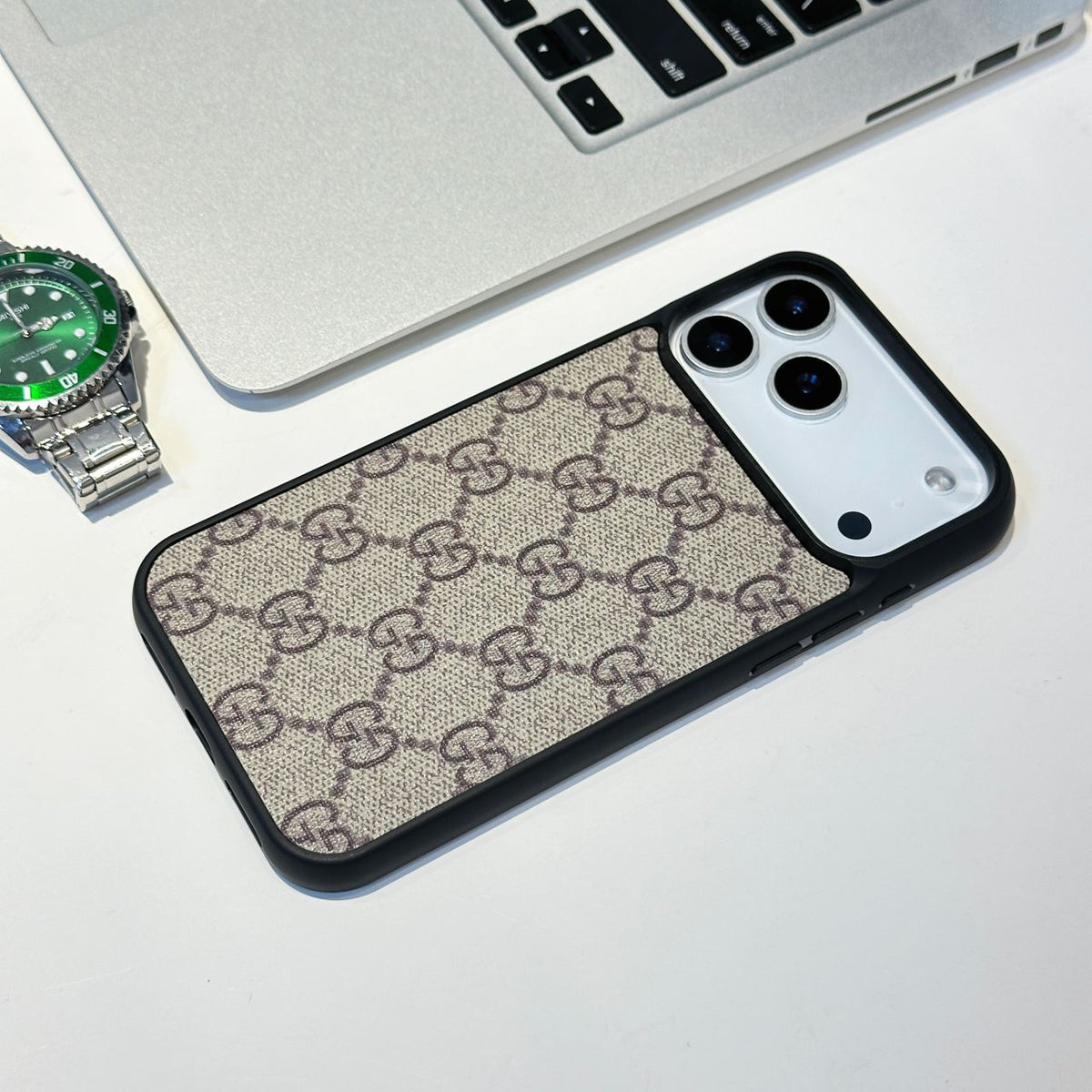 Classic Canvas Pattern Iphone 17 Series G Style / 18 Pro / 18 Pro Max