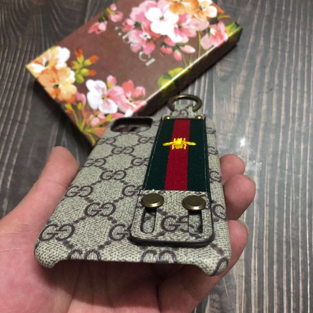 iPhone Case Hand Strap Ophidia Design for iPhone