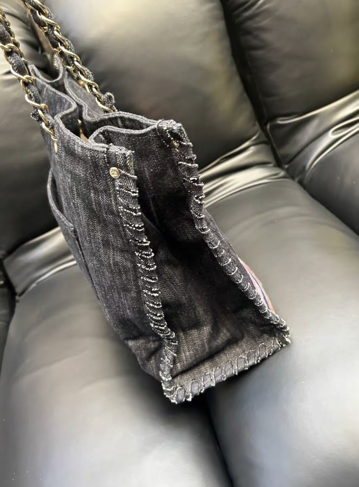 Chanel Luxury Leather Tote Bag