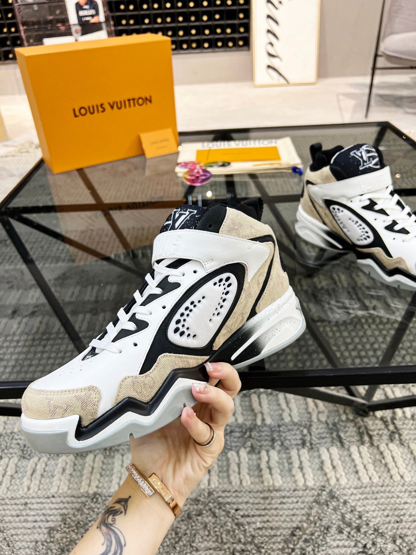 Louis Vuitton Trainer 2 Sneakers