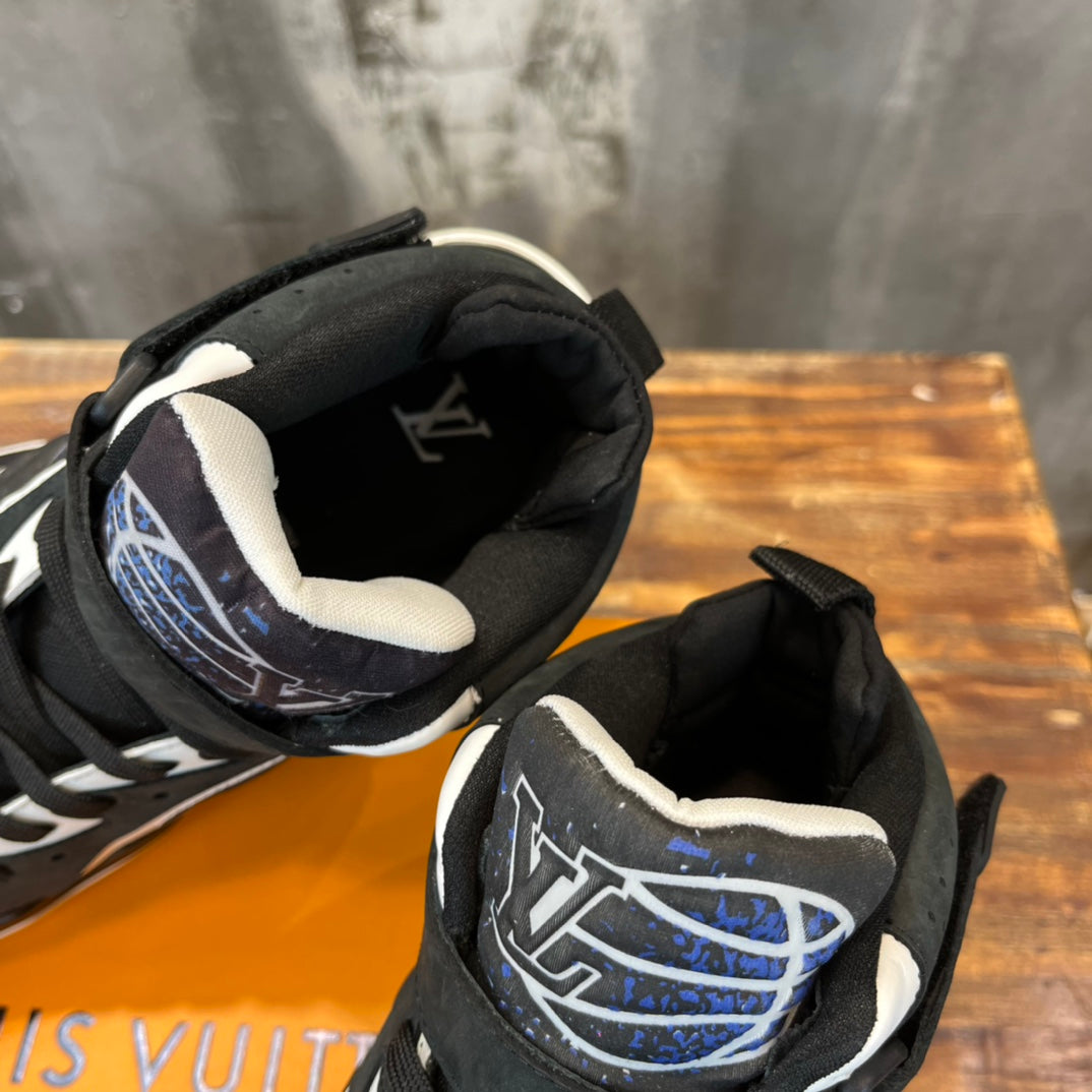 Louis Vuitton Trainer 2 Sneakers