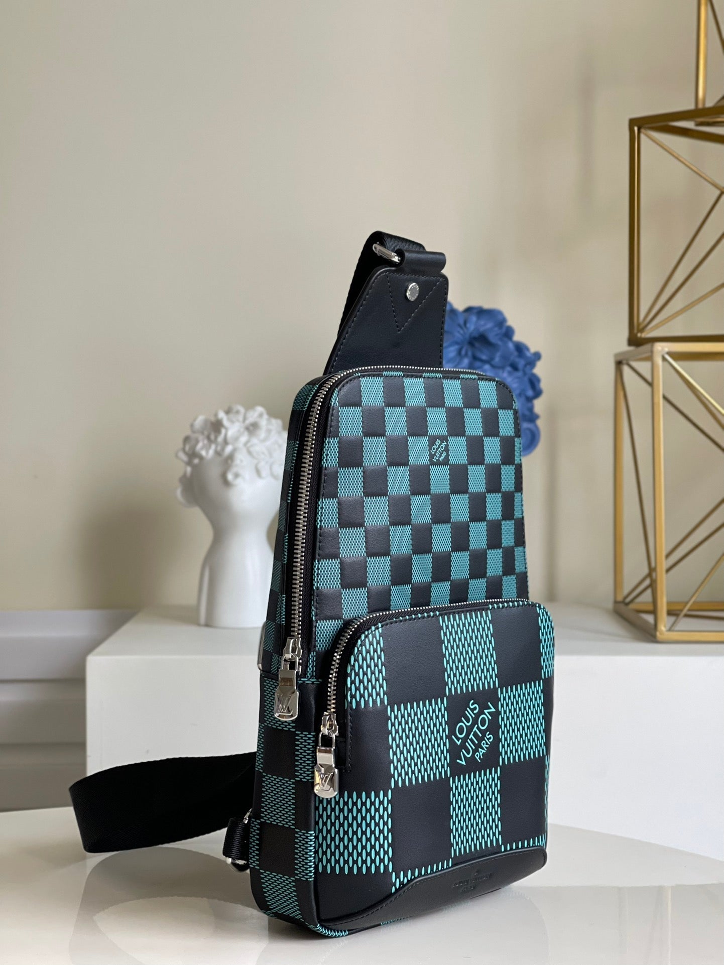 Louis Vuitton Avenue Sling Bag