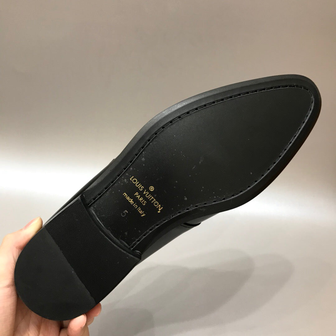 Louis Vuitton Haussman Buckle Shoe