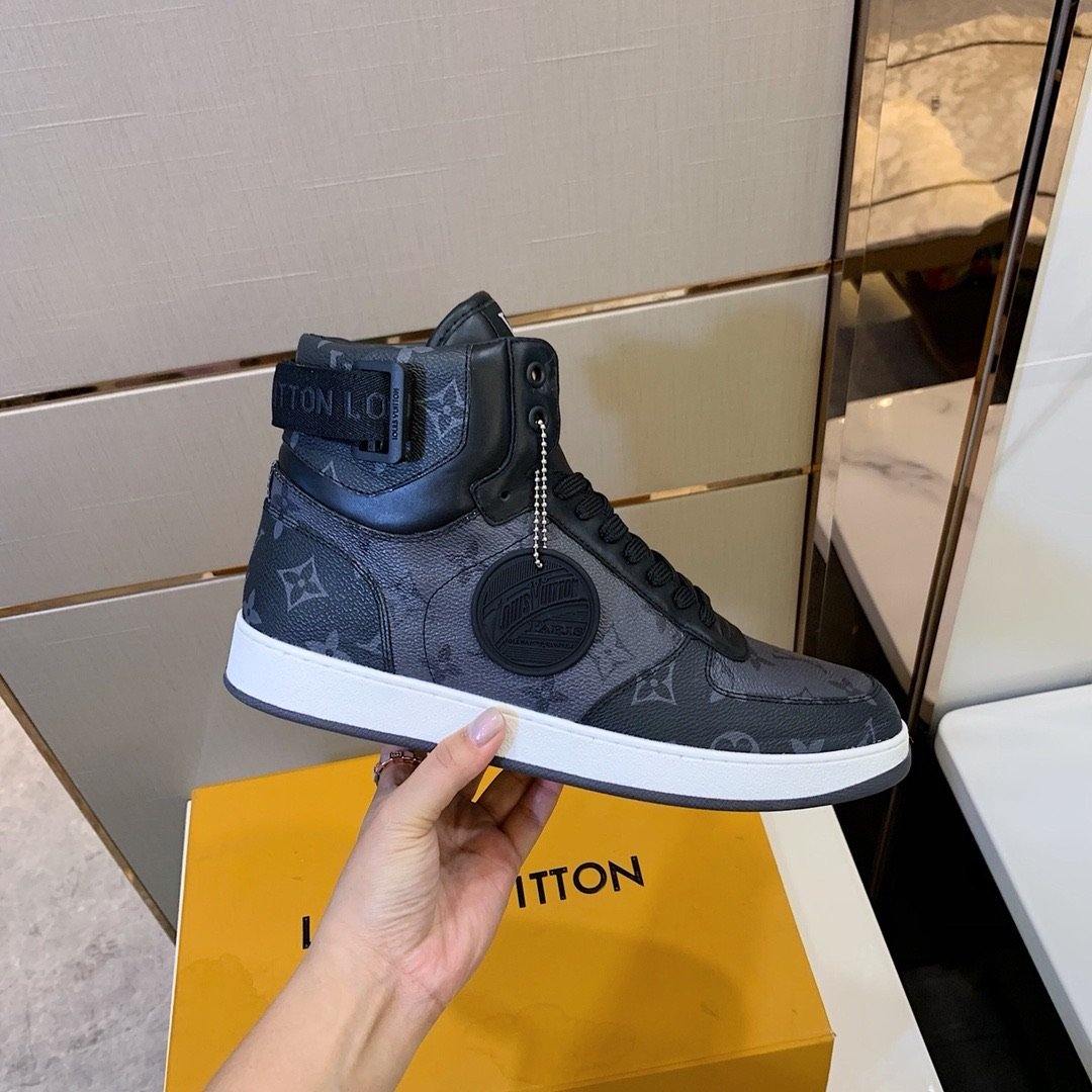 Louis Vuitton Rivoli Sneaker