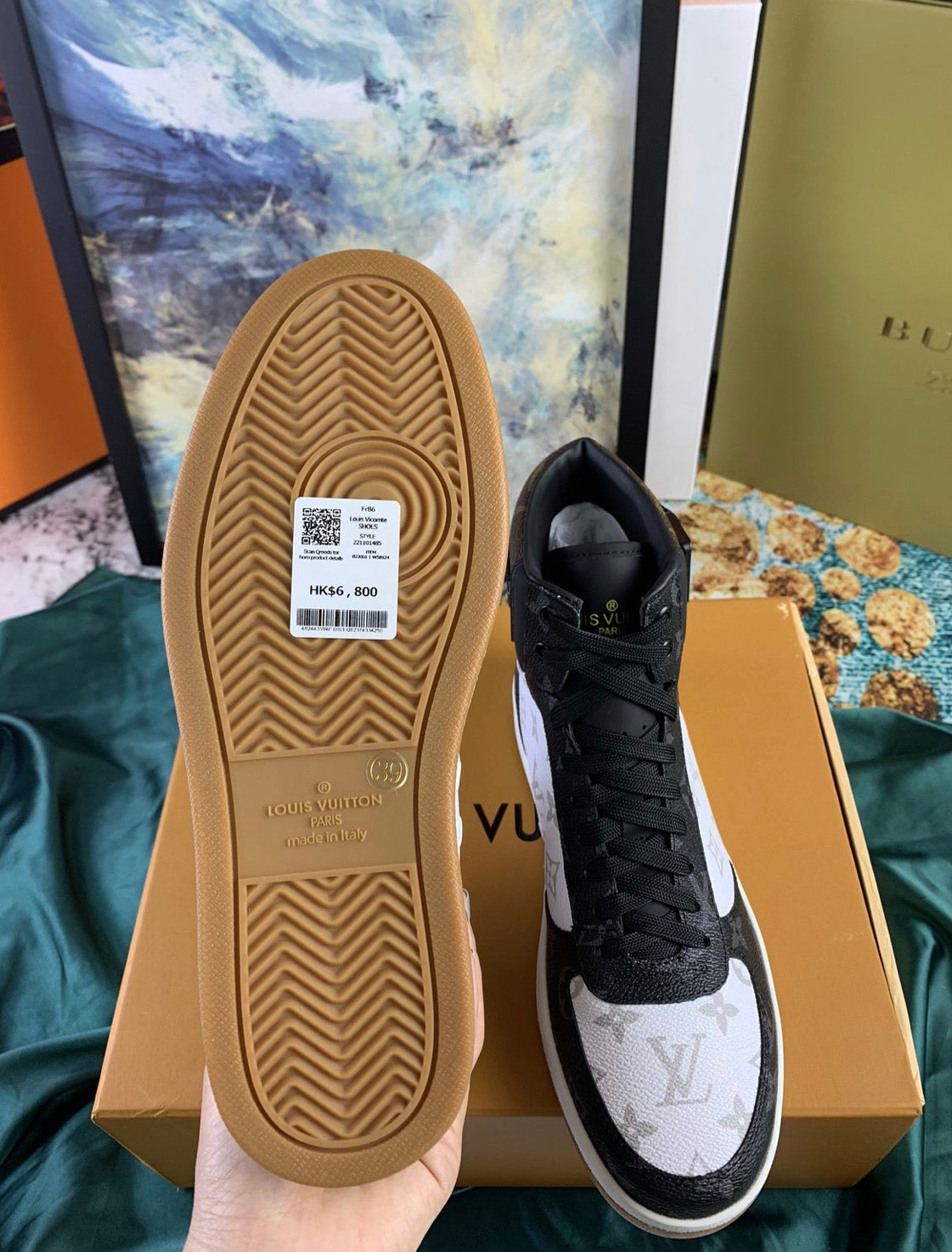 Louis Vuitton High Top Rivoli