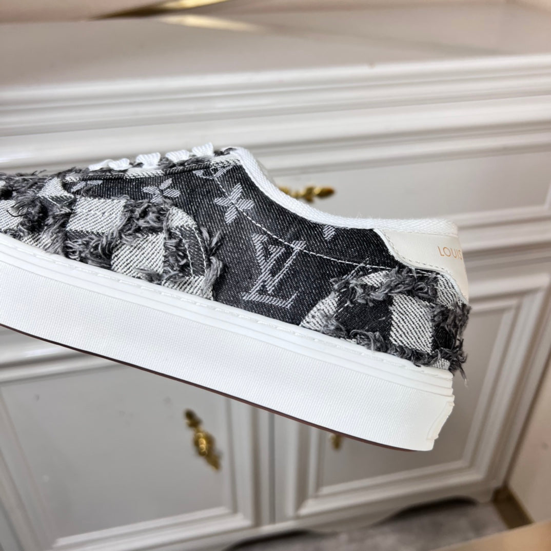 Louis Vuitton Ollie Sneakers