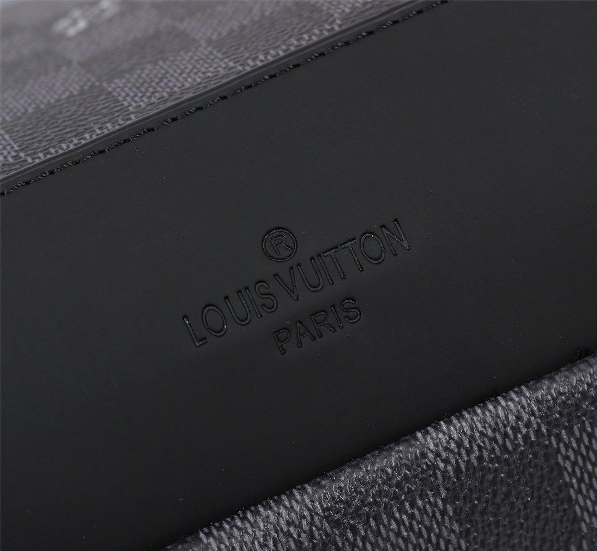 Louis Vuitton Avenue Sling Bag