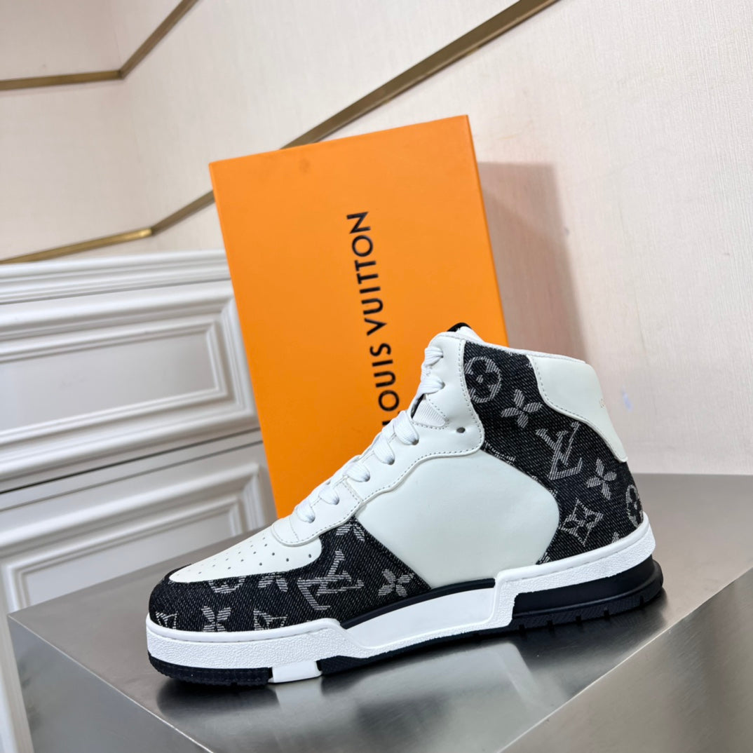 Louis Vuitton X Nike  Air Force Sneakers