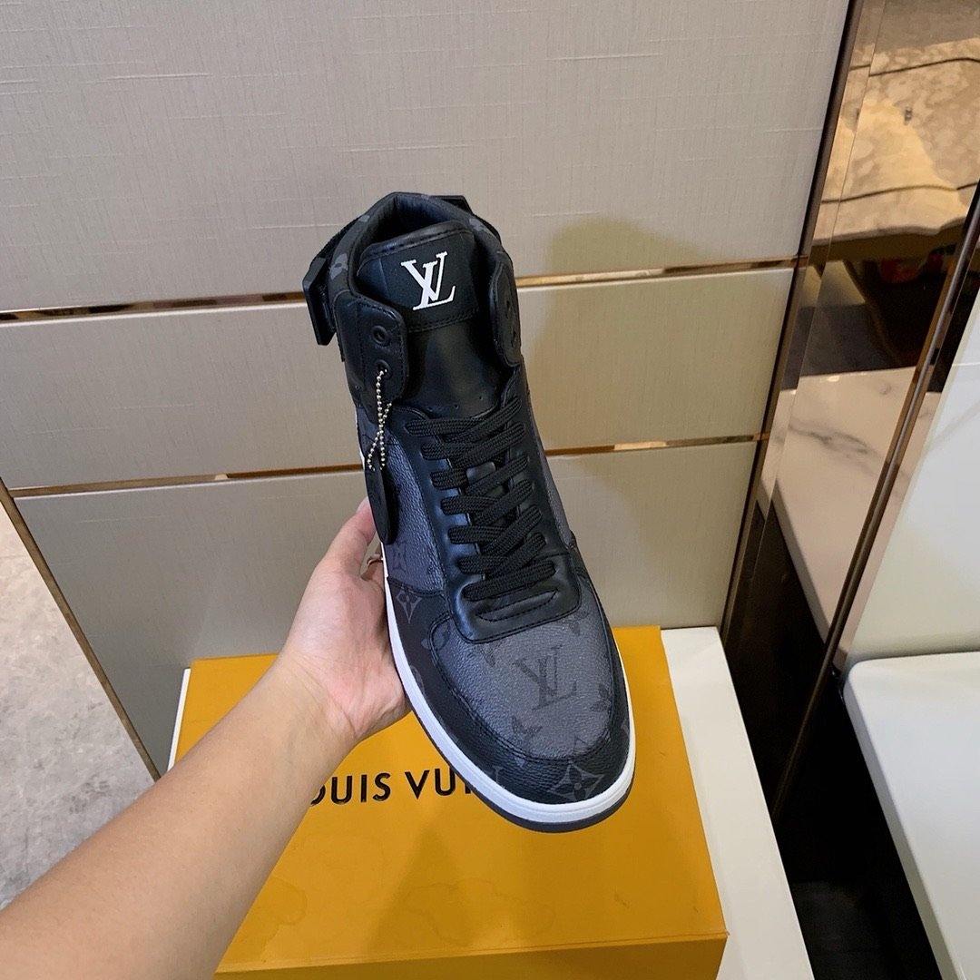Louis Vuitton Rivoli Sneaker