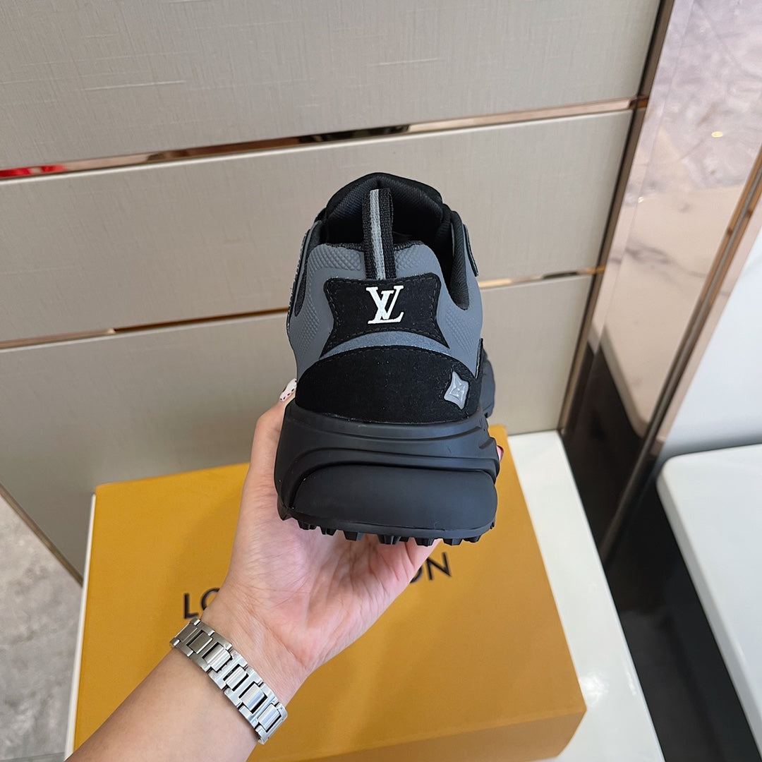 Louis Vuitton Runner Tatic Sneakers