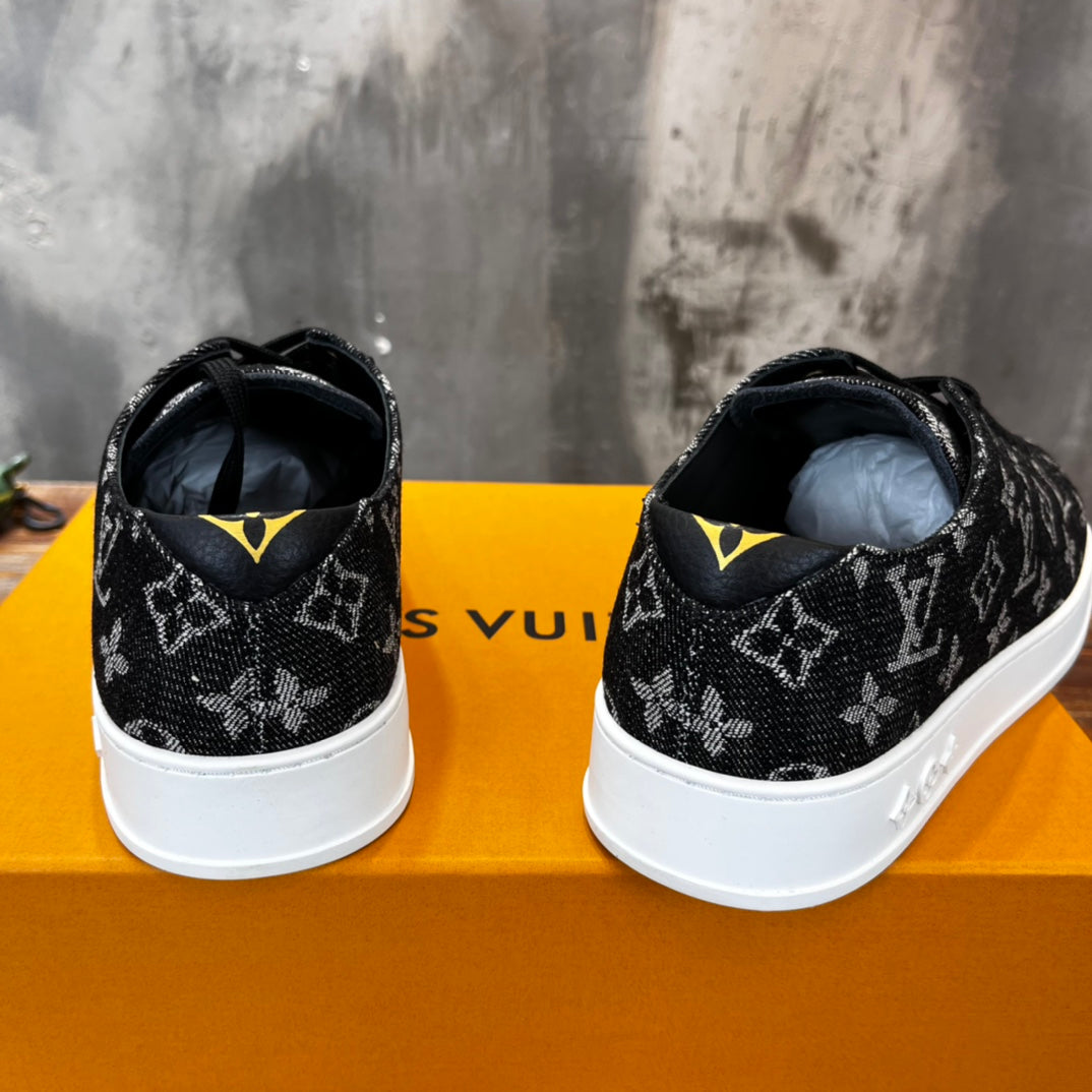 Louis Vuitton Resort Sneakers