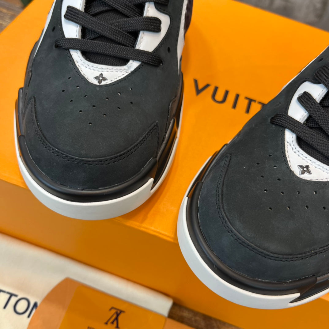 Louis Vuitton Trainer 2 Sneakers