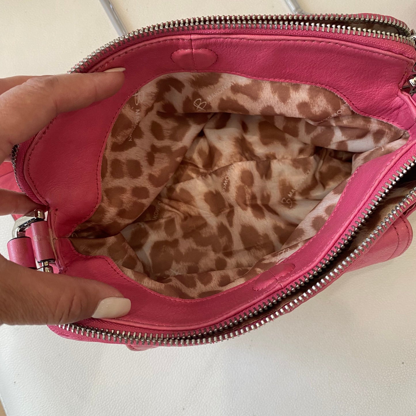 B. MAKOWSKY Leather Crossbody Bag Pink