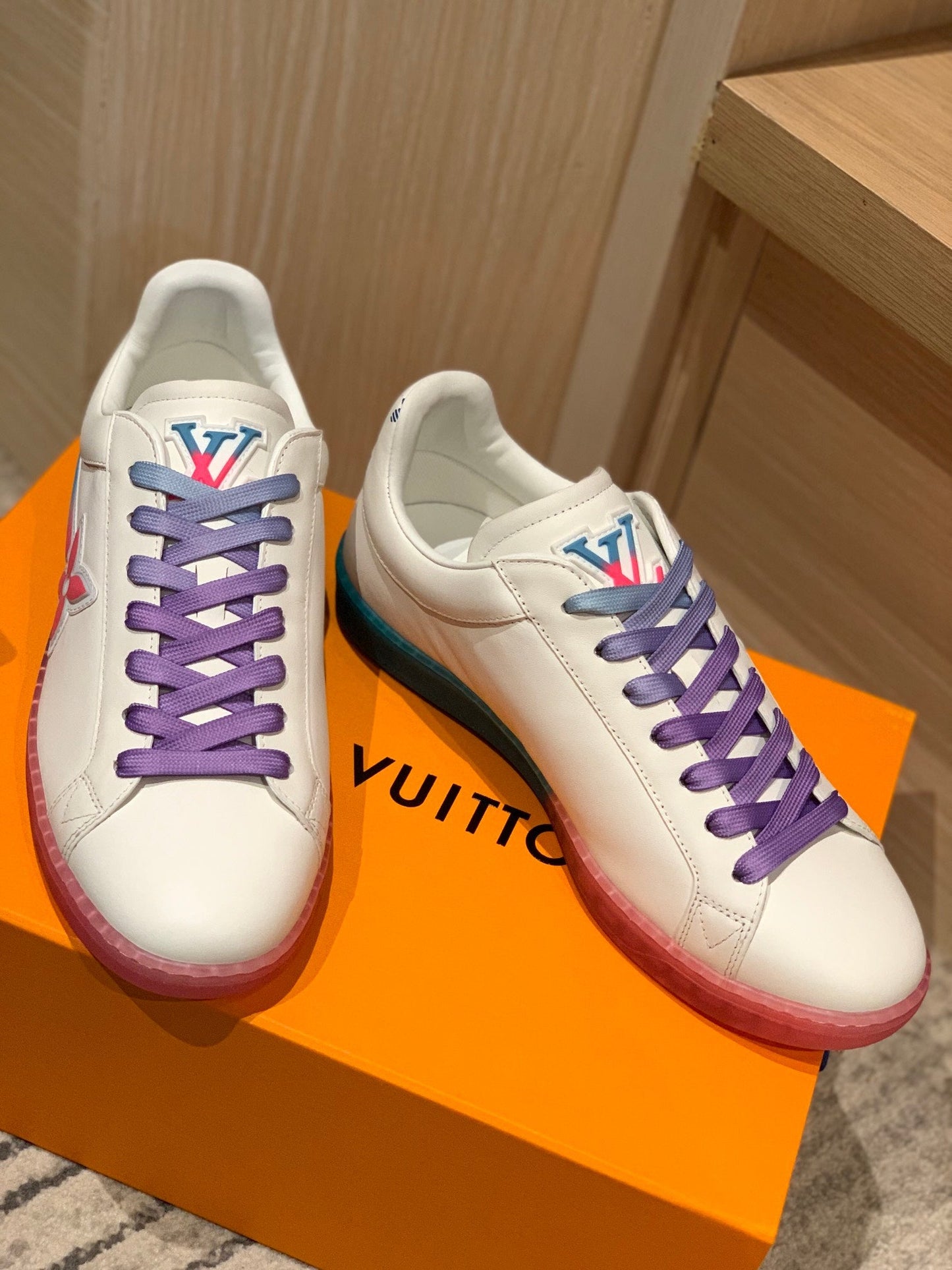 Louis Vuitton Luxembourg  Samothrace Sneakers