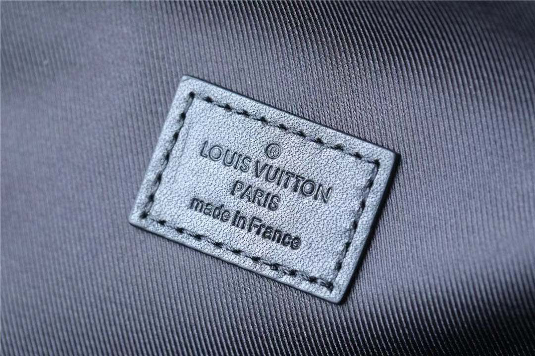 Louis Vuitton Avenue Sling Bag