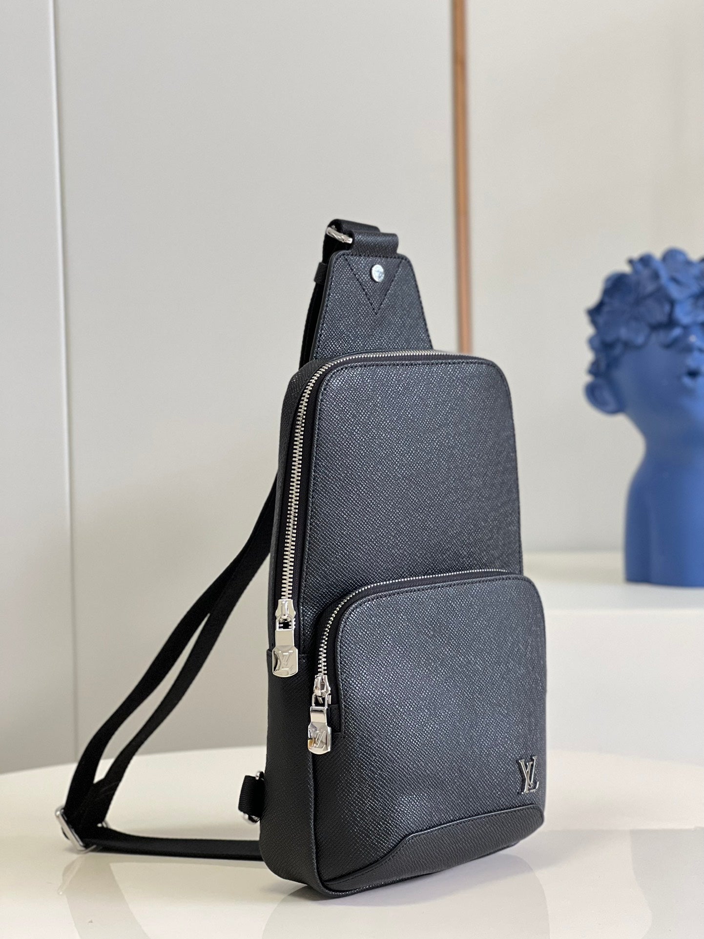 Louis Vuitton Avenue Sling Bag