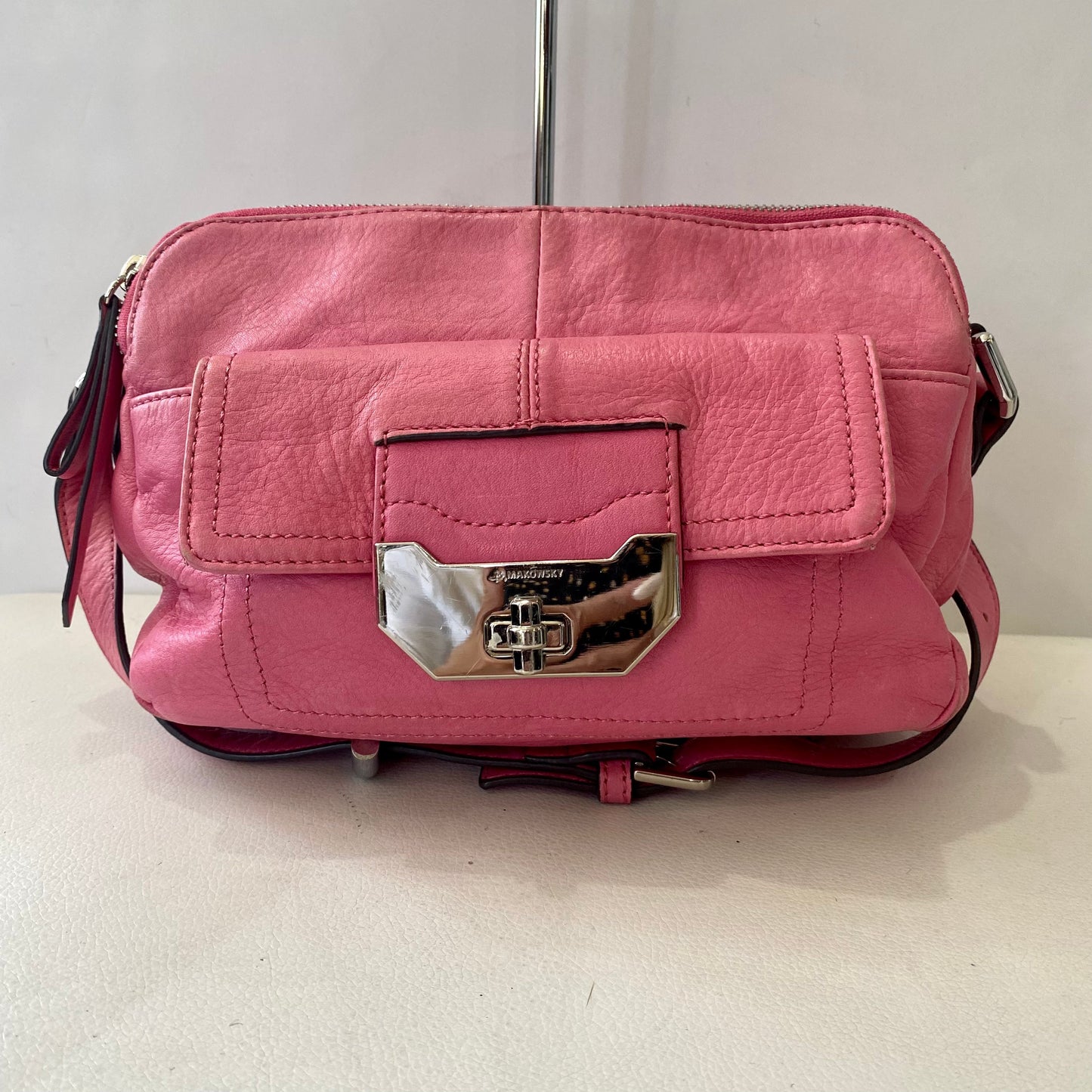 B. MAKOWSKY Leather Crossbody Bag Pink
