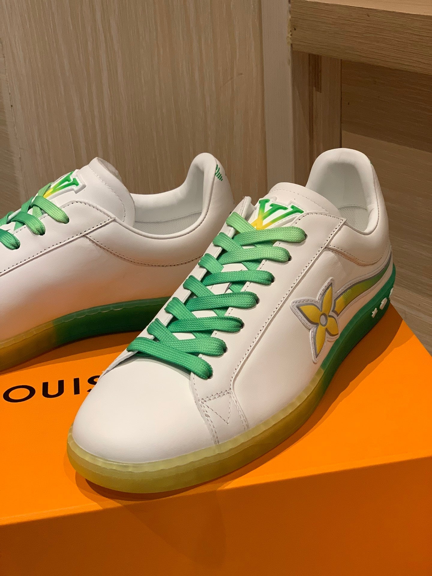 Louis Vuitton Luxembourg  Samothrace Sneakers