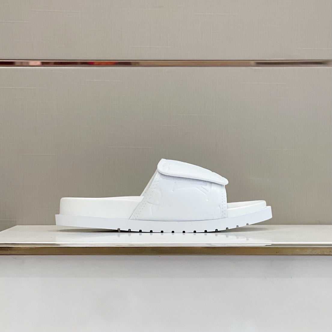Louis Vuitton Miami Mule (Men Slippers)
