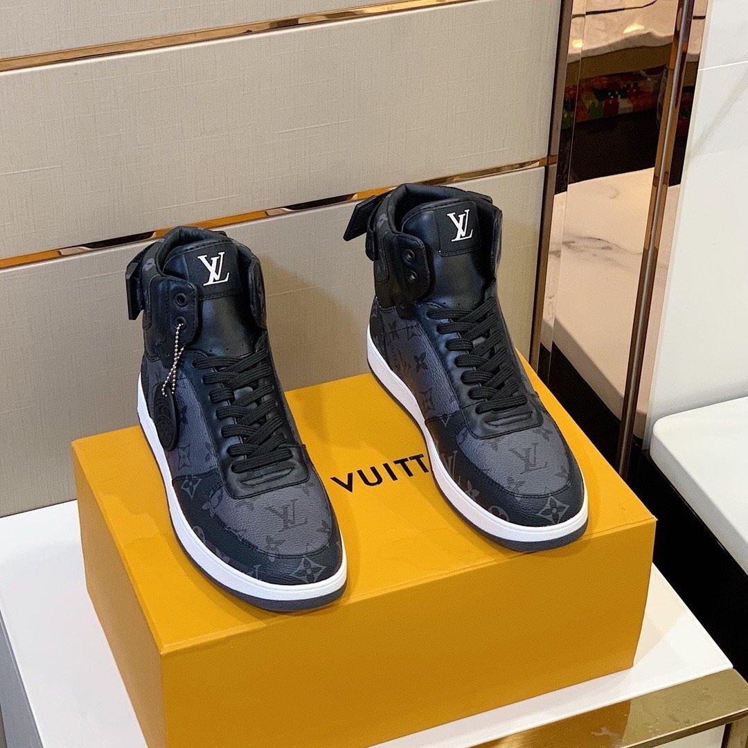 Louis Vuitton Rivoli Sneaker