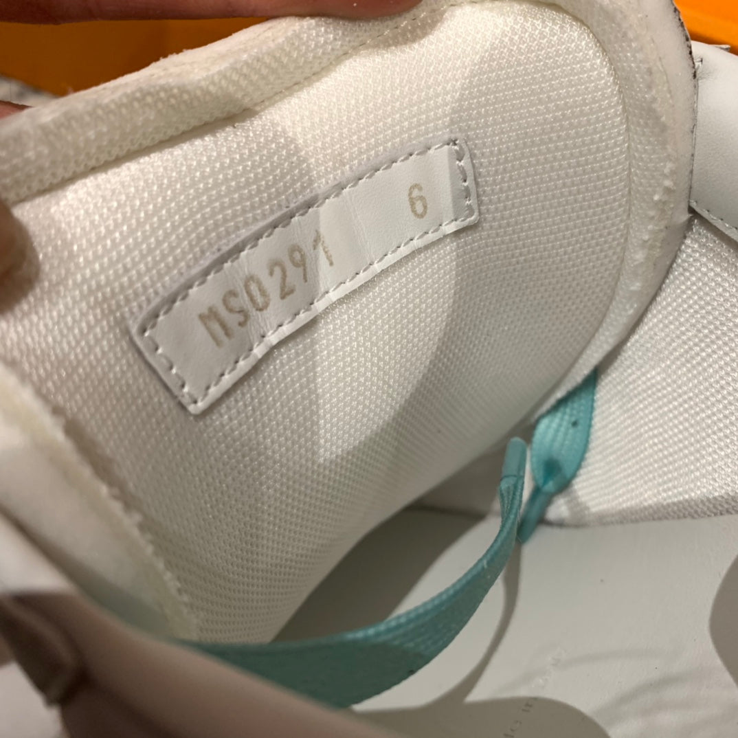 Louis Vuitton Luxembourg  Samothrace Sneakers