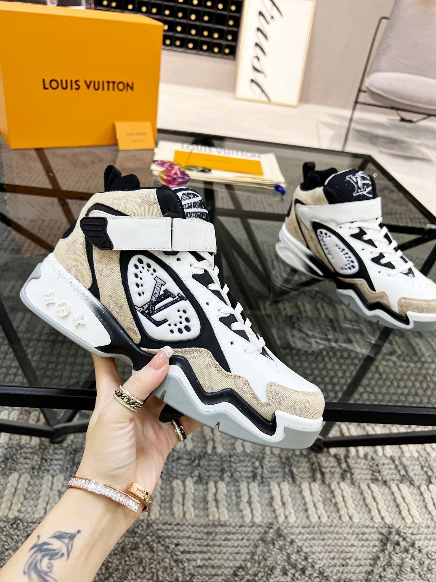 Louis Vuitton Trainer 2 Sneakers