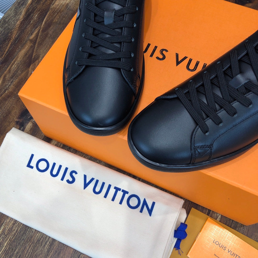 Louis Vuitton Luxembourg  Samothrace Sneakers