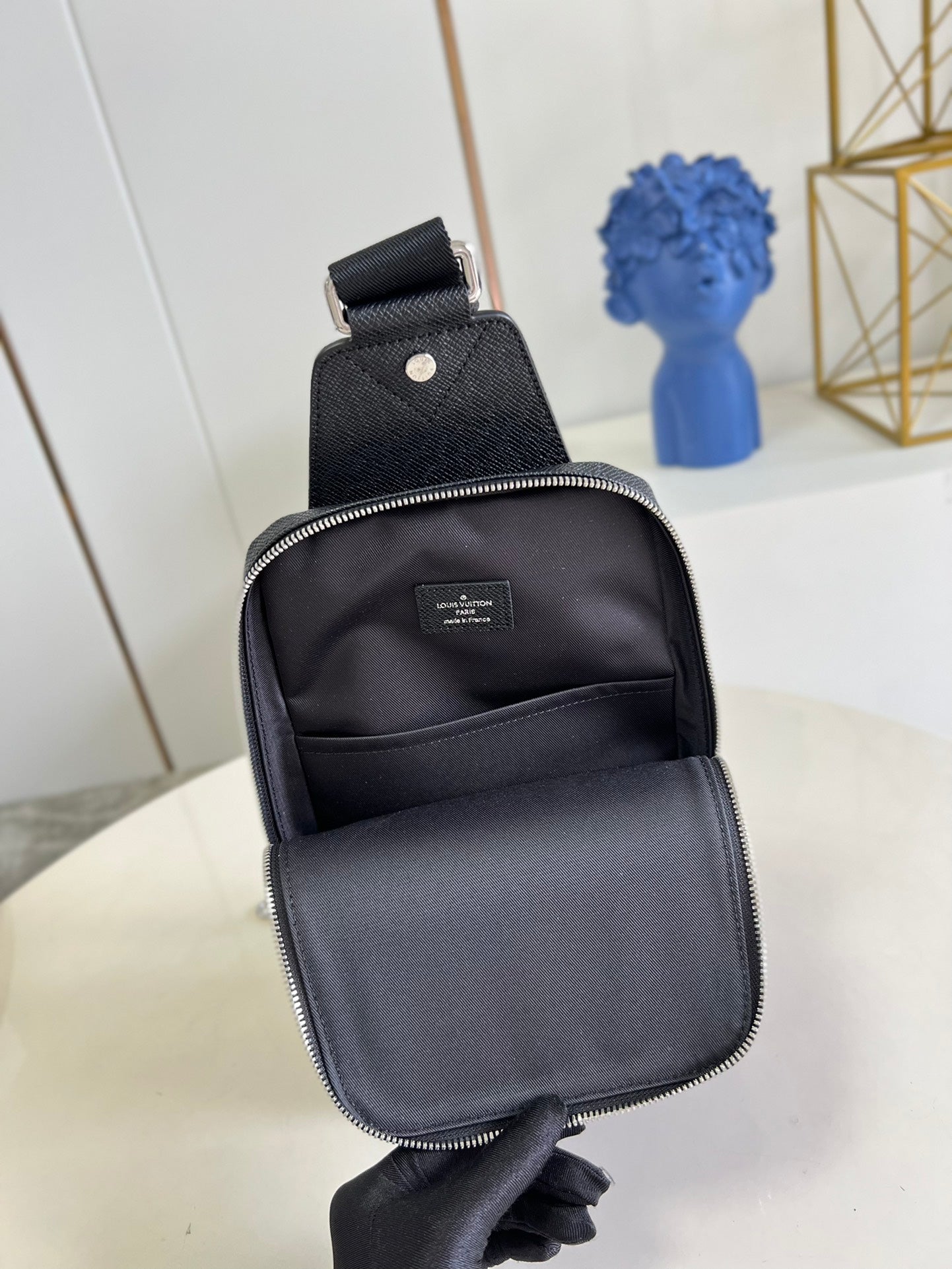 Louis Vuitton Avenue Sling Bag