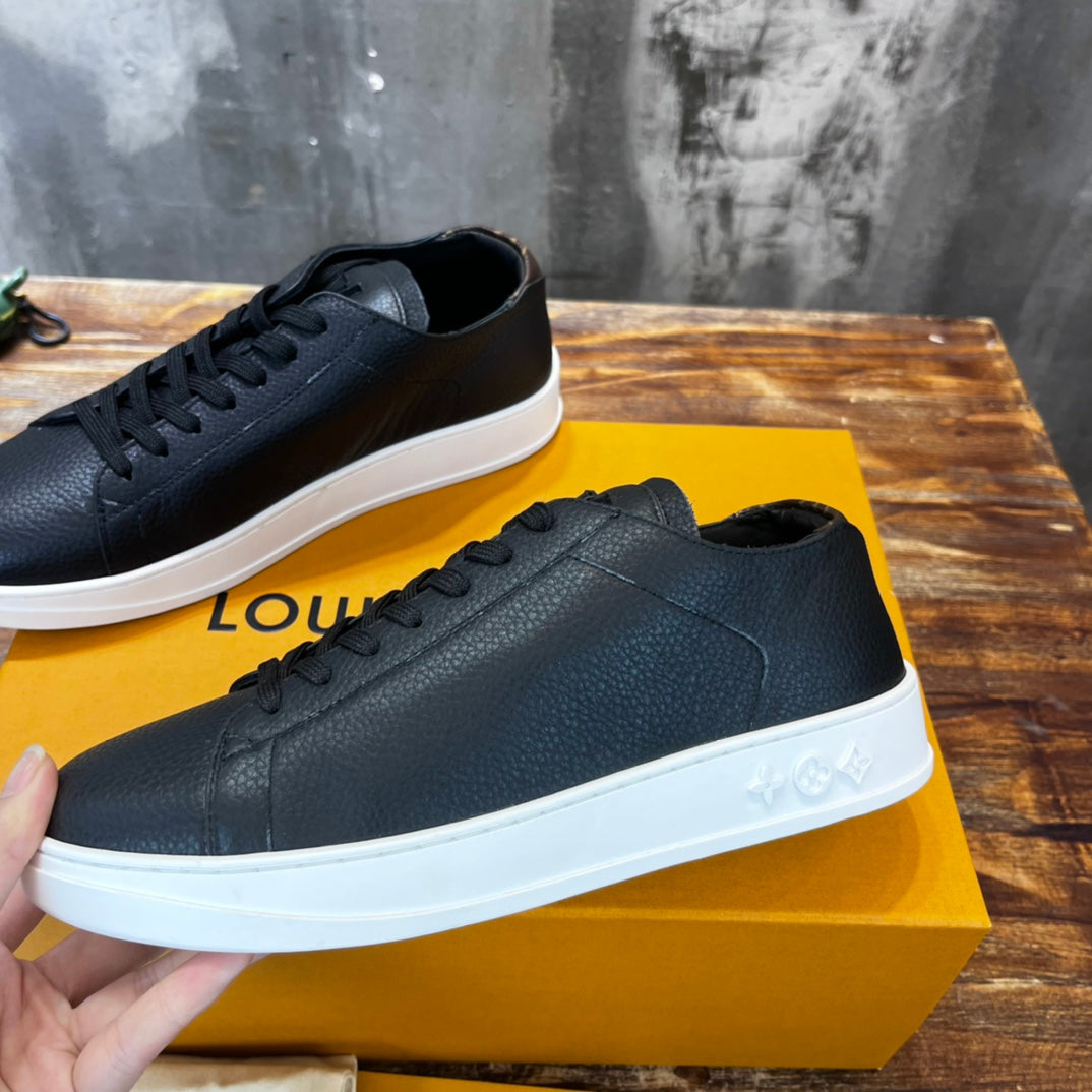 Louis Vuitton Resort Sneakers